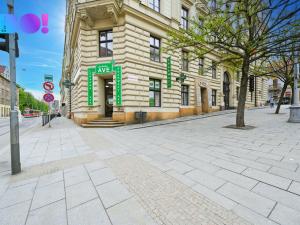 Pronájem obchodního prostoru, Brno, Šilingrovo náměstí, 110 m2