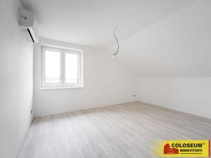 Prodej bytu 3+kk, Hrádek, 107 m2