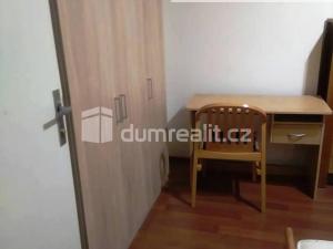 Pronájem bytu 1+kk, Praha - Kobylisy, Zenklova, 14 m2