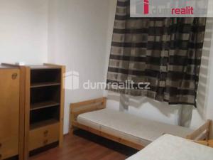 Pronájem bytu 1+kk, Praha - Kobylisy, Zenklova, 14 m2