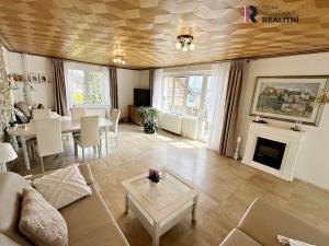 Prodej rodinného domu, Sadov - Lesov, 320 m2