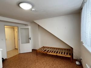 Pronájem bytu 1+kk, Praha - Michle, Vnější, 22 m2