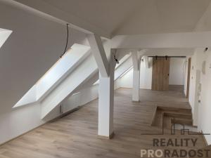 Pronájem bytu 3+kk, Hodonín, Měšťanská, 130 m2