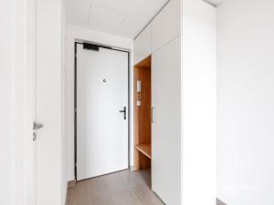 Pronájem bytu 2+kk, Praha - Kamýk, Zimova, 49 m2