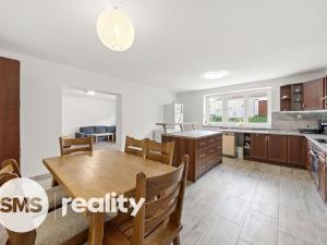 Prodej rodinného domu, Dolní Kounice, Hlavní, 450 m2