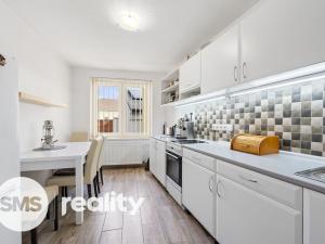 Prodej rodinného domu, Dolní Kounice, Hlavní, 450 m2