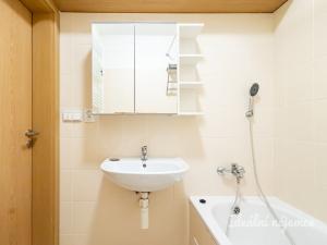 Pronájem bytu 2+kk, Jirny - Nové Jirny, Vilová, 50 m2