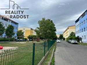 Prodej bytu 2+1, Milovice, Topolová, 69 m2