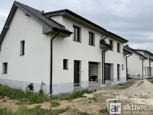 Prodej rodinného domu, Dolní Beřkovice - Vliněves, 127 m2