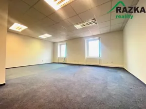 Pronájem skladu, Tachov, Školní, 1200 m2