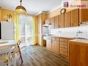 Prodej bytu 3+1, Ostrov, Mánesova, 74 m2