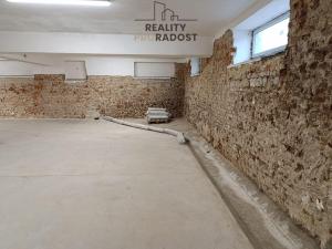 Prodej skladu, Vítkov, Budišovská, 1920 m2