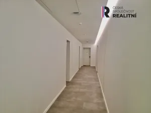 Pronájem bytu 1+kk, Zlín, Lorencova, 42 m2