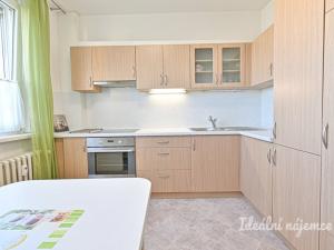 Pronájem bytu 1+1, Hradec Králové - Nový Hradec Králové, třída Edvarda Beneše, 41 m2