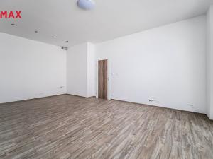 Prodej bytu 3+kk, Karlovy Vary, Moskevská, 79 m2