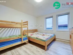 Prodej bytu 2+1, Nové Sedlo, Hůrecká, 45 m2