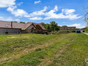 Prodej rodinného domu, Lešany - Břežany, 2701 m2