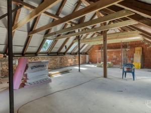 Prodej rodinného domu, Lešany - Břežany, 2701 m2