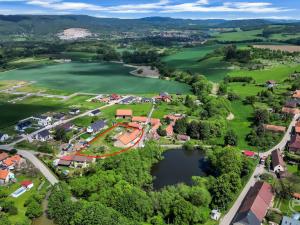 Prodej rodinného domu, Lešany - Břežany, 2701 m2