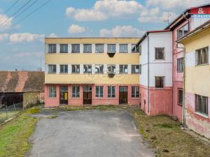 Prodej zemědělské usedlosti, Lišany, Pražská, 9000 m2