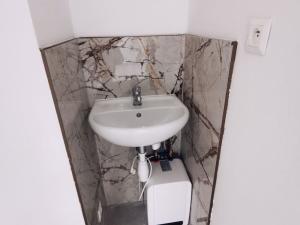 Pronájem komerční nemovitosti, Sušice - Sušice II, Hrádecká, 29 m2