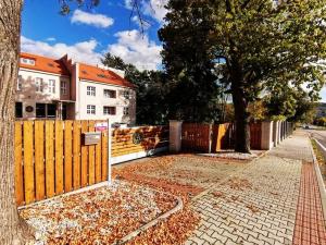 Pronájem komerční nemovitosti, Sušice - Sušice II, Hrádecká, 29 m2