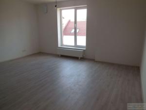 Pronájem bytu 1+kk, Brno - Slatina, Tilhonova, 32 m2