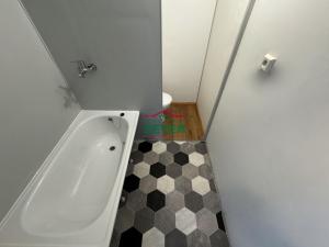 Prodej bytu 1+1, Hostomice, Školní náměstí, 36 m2