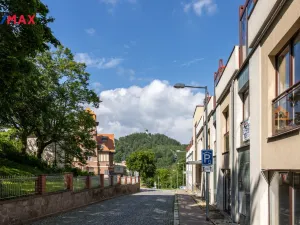 Prodej bytu 2+kk, Karlovy Vary, Libušina, 70 m2