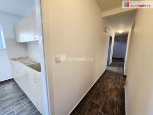 Pronájem kanceláře, Praha - Hloubětín, V chaloupkách, 172 m2