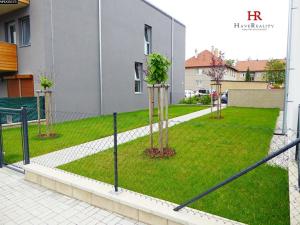 Prodej bytu 2+kk, Hýskov, Nad Sokolovnou, 62 m2