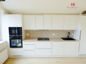 Prodej bytu 2+kk, Hýskov, Nad Sokolovnou, 62 m2