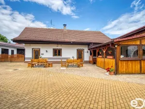 Prodej restaurace, Hradešín, 178 m2