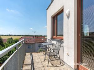 Pronájem bytu 3+kk, Praha - Dolní Chabry, U váhy, 70 m2