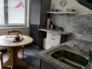 Pronájem bytu 1+1, Luštěnice - Zelená, 33 m2