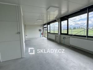 Prodej výrobních prostor, Cvrčovice, 5021 m2