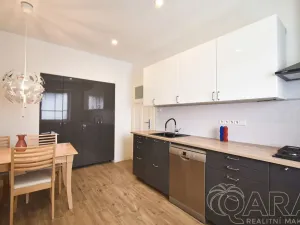 Prodej rodinného domu, Praha - Záběhlice, Kalinová, 284 m2