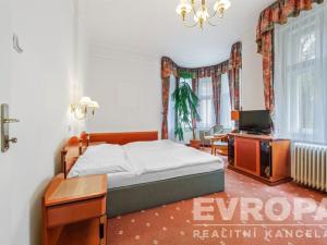 Prodej ubytování, Karlovy Vary, Balbínova, 650 m2