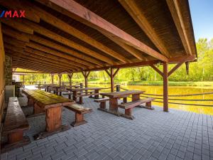Prodej apartmánu, Hrdějovice, 500 m2