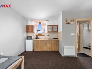 Prodej apartmánu, Hrdějovice, 500 m2