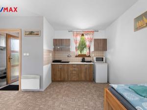 Prodej apartmánu, Hrdějovice, 500 m2