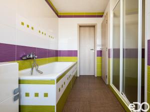 Prodej restaurace, Slavče, 460 m2