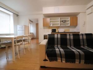 Pronájem bytu 2+kk, Praha - Veleslavín, Evropská, 46 m2