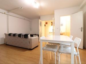 Pronájem bytu 2+kk, Praha - Veleslavín, Evropská, 46 m2