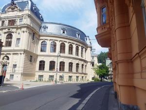 Prodej bytu 3+1, Karlovy Vary, Mariánskolázeňská, 80 m2