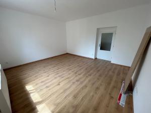 Pronájem bytu 1+kk, Praha - Strašnice, Věšínova, 40 m2