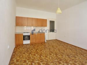 Pronájem bytu 2+kk, Praha - Vršovice, Madridská, 56 m2