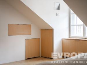 Prodej bytu 4+kk, Praha - Malá Strana, Valdštejnská, 125 m2