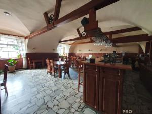 Prodej výrobních prostor, Držovice, Olomoucká, 1000 m2