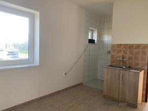 Prodej výrobních prostor, Jalubí, 900 m2